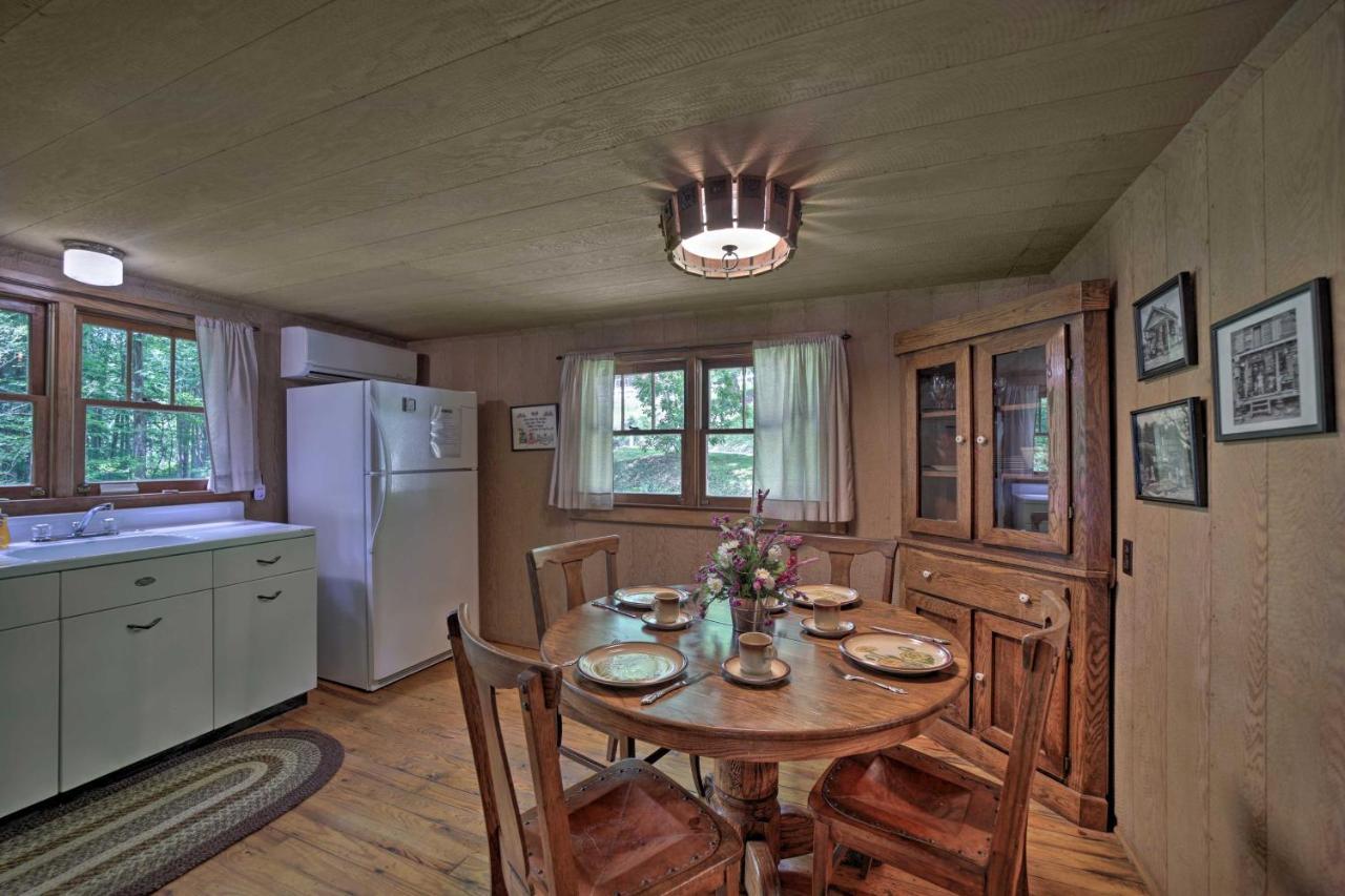 Historic Cabin Grill And Hiking Trail Access! Bryson City Exterior photo